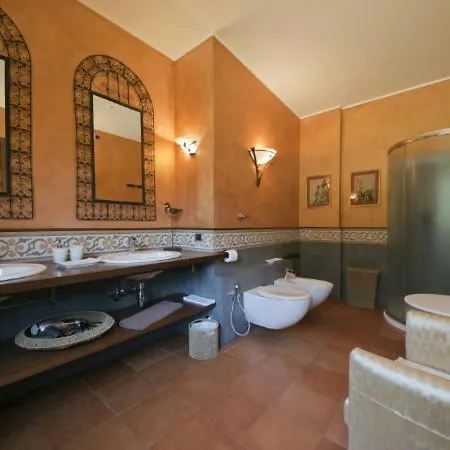 فيلة Sleeps 8 Pool Air Con لسا